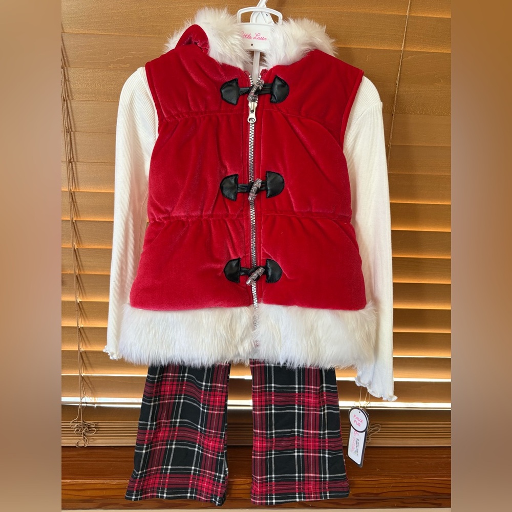 Little Lass NWT Christmas Kids 3 pieces set, plaid pants, vest, shirt. Size 6